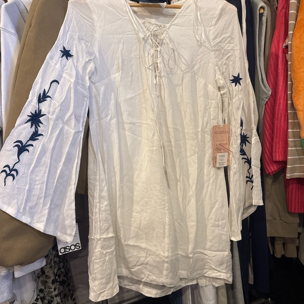 California Moonrise • NWT $72 Rayon Embroidered Boho Dress - Picture 3 of 7